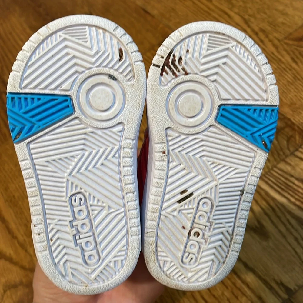 Baby Girl’s High Top Adidas Shoes/Sneakers. Size 5. Excellent to Like New.